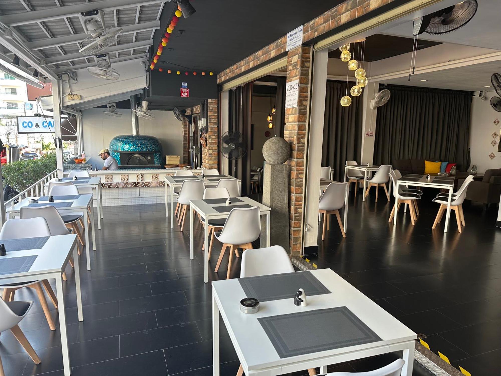 Lotus Art Guesthouse Pattaya Exterior photo