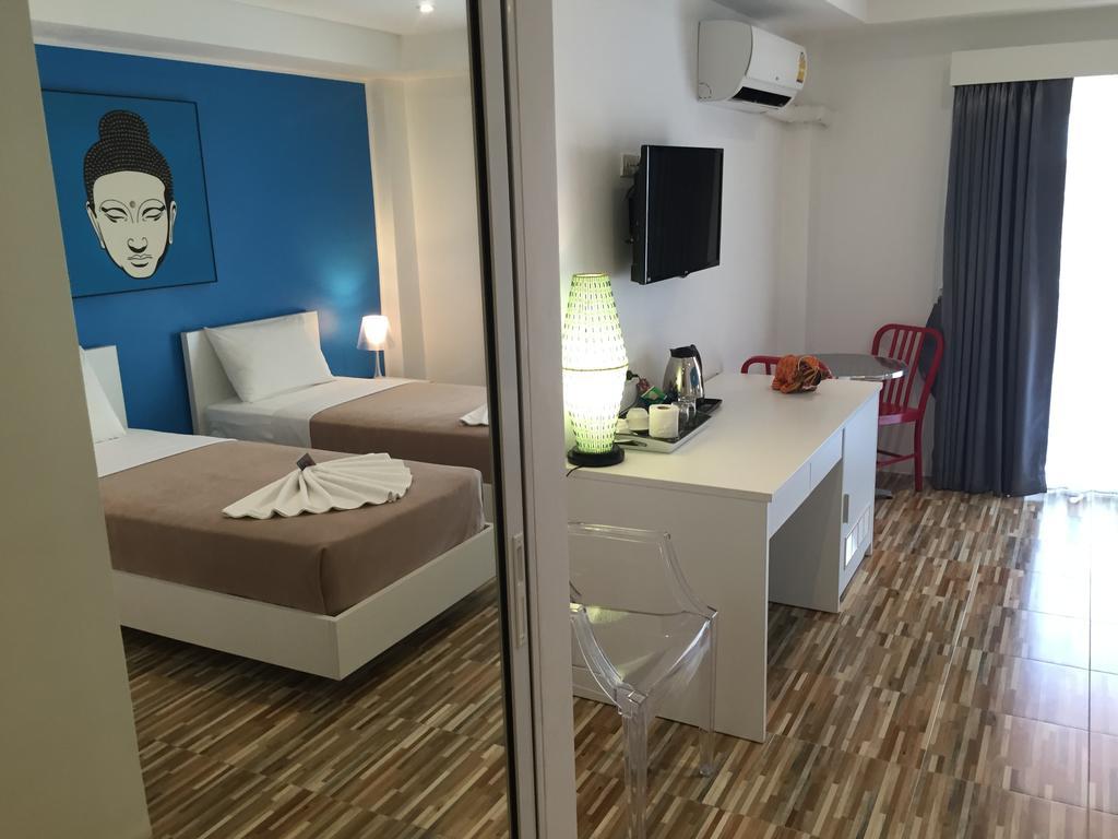 Lotus Art Guesthouse Pattaya Exterior photo