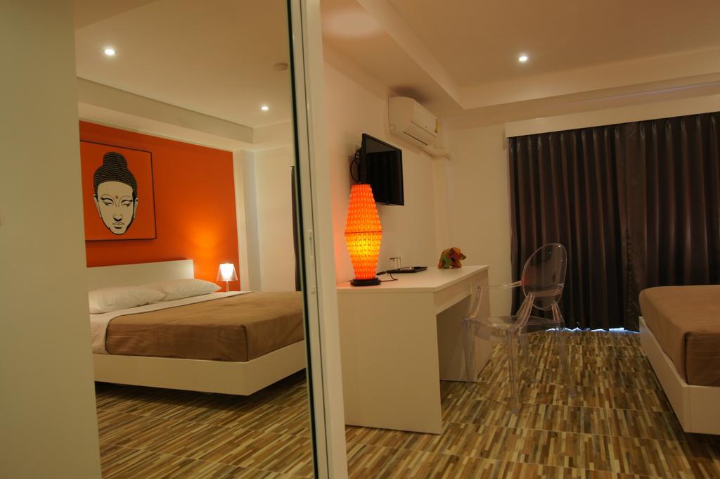 Lotus Art Guesthouse Pattaya Exterior photo